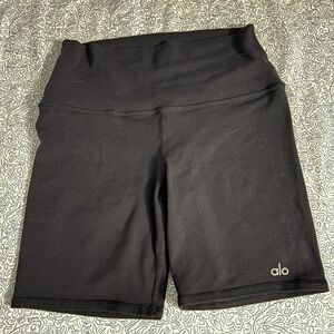 ALO Yoga Women's Classic Black Bike Shorts